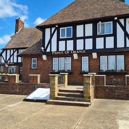 Prince Of Orange Hotel Gravesend Exterior photo