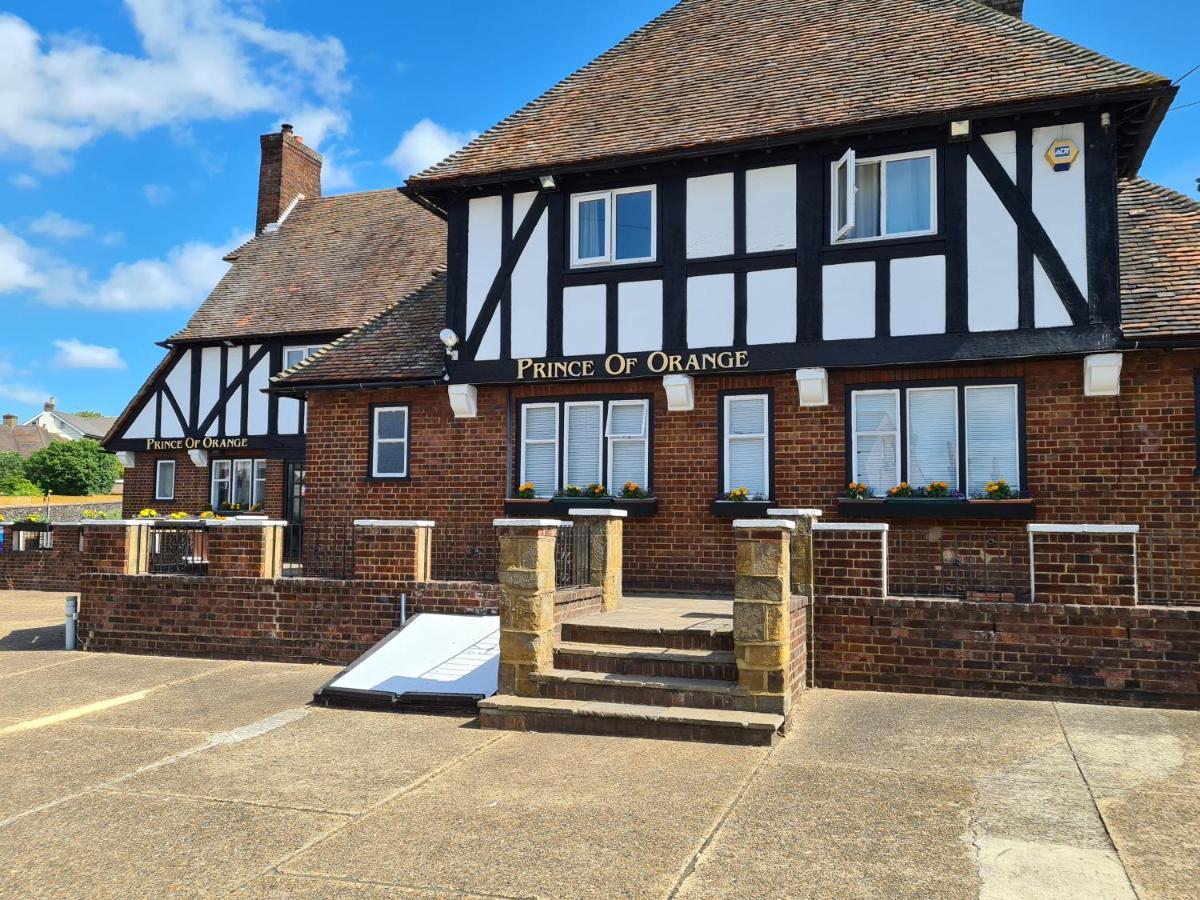 Prince Of Orange Hotel Gravesend Exterior photo